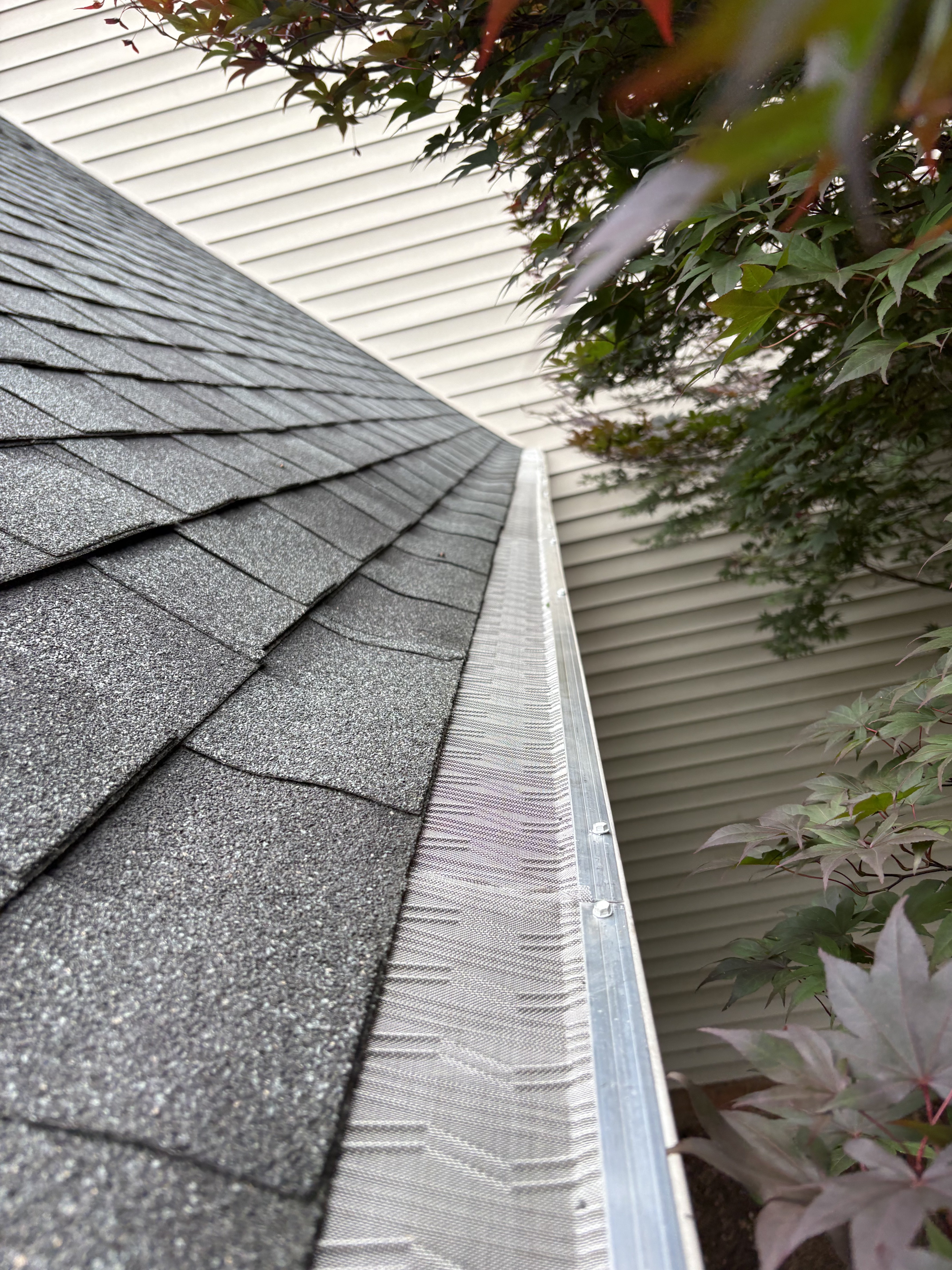 Recent seamless gutter install 13