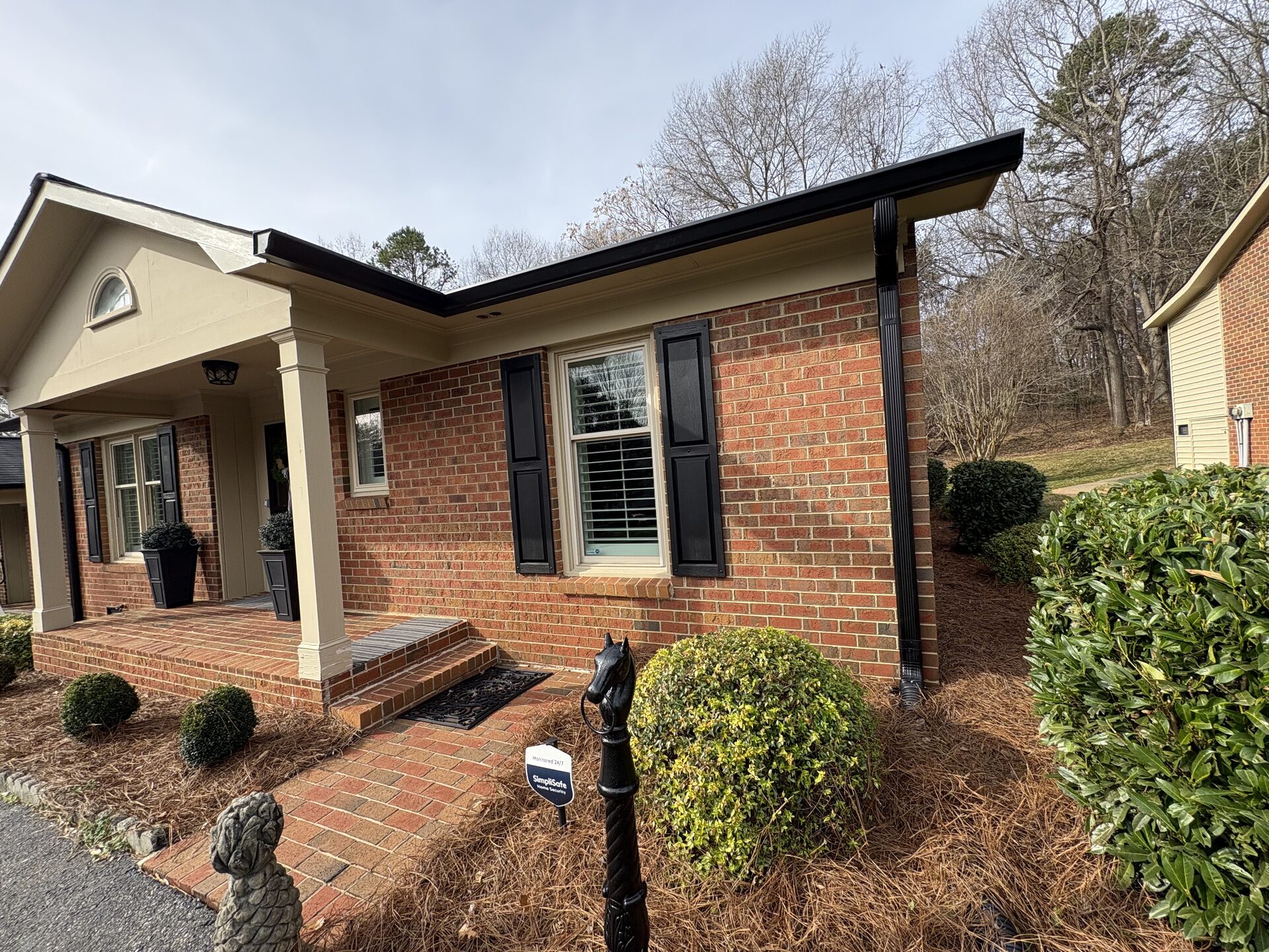 Seamless gutter installed on a Carolina home